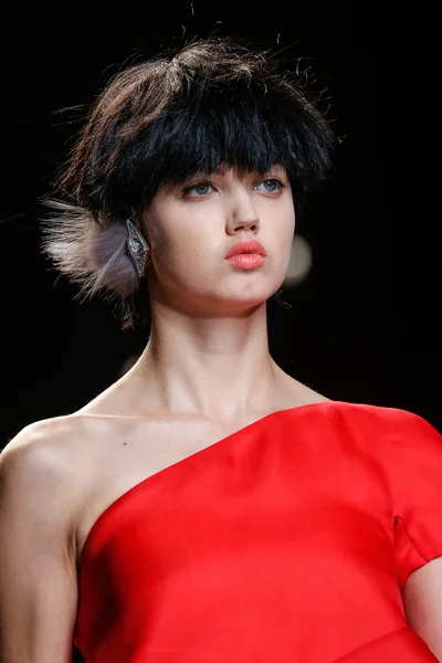 Look 2